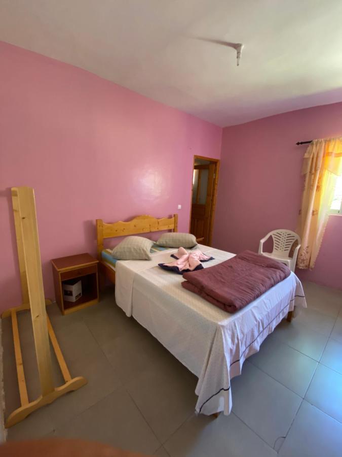 Casa Ze & Sonia Bed and Breakfast Portela Exteriör bild